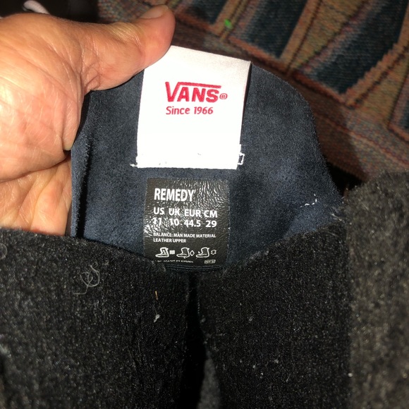 Only $150 using offer button ,Vans men snow boots